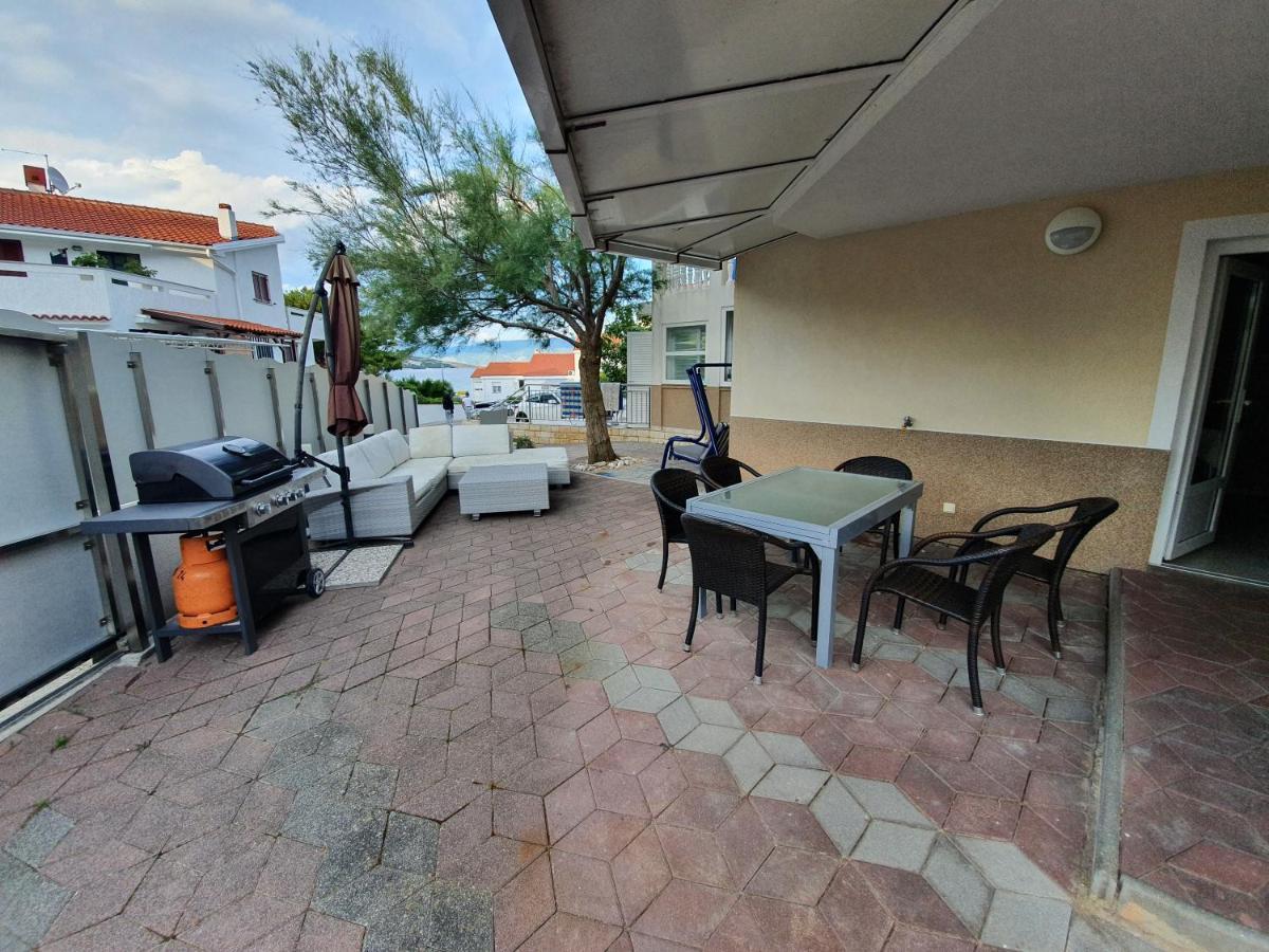 Apartamento Apartman Klaudijo Baška Exterior foto